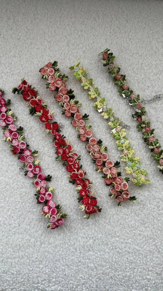 Spring Choker