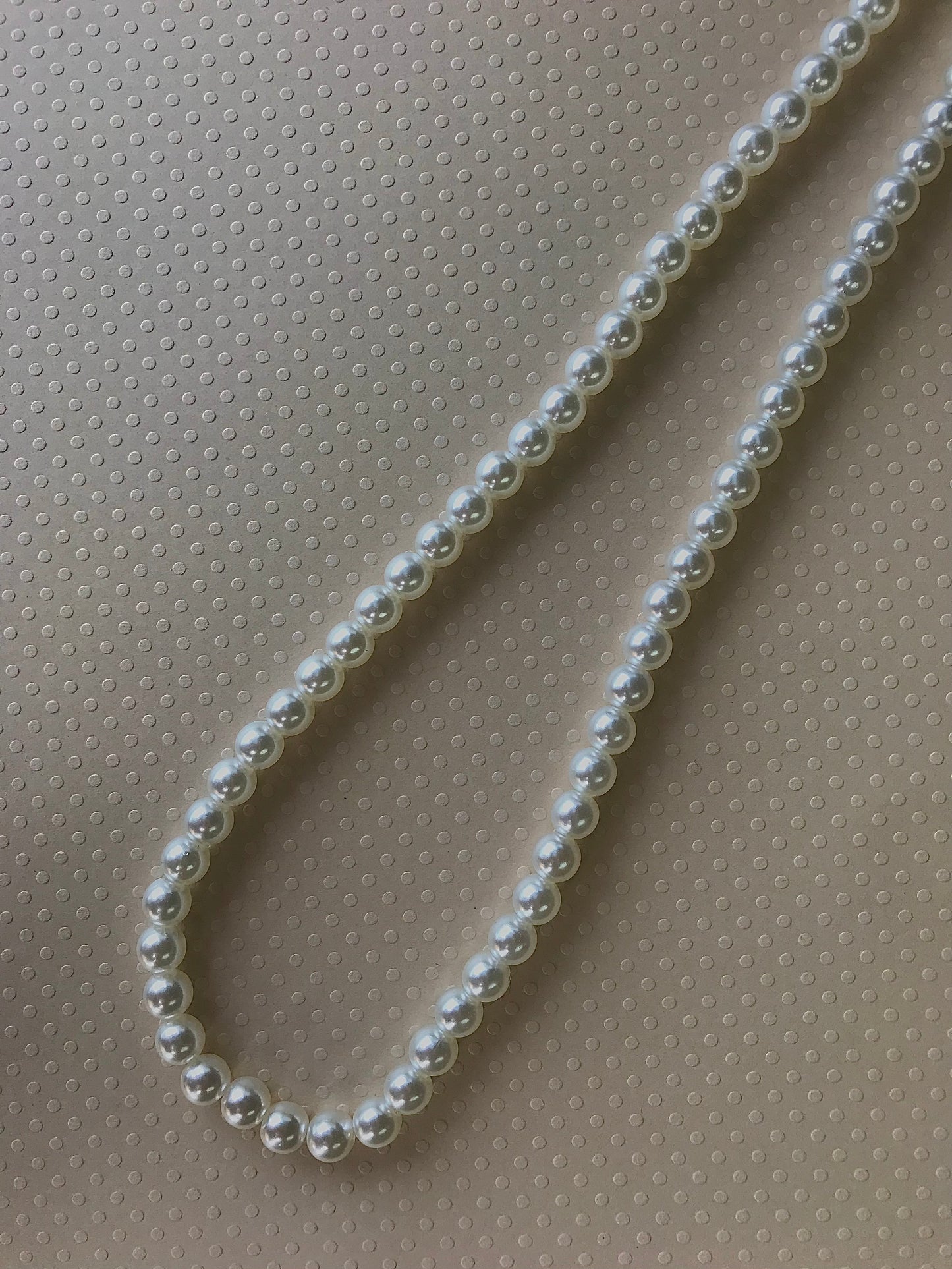 Plain Pearl Necklace