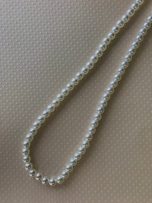 Plain Pearl Necklace